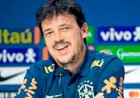 Fernando Diniz é apresentado na Seleção, evita falar de Ancelotti e rechaça conflito de interesse