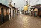 Moradores desabrigados, alagamentos e rodovia destruída: cidades da BA decretam emergência por causa das fortes chuvas