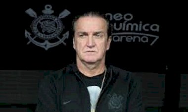 Cuca quebra silêncio após saída do Corinthians: ‘Juntando as peças’