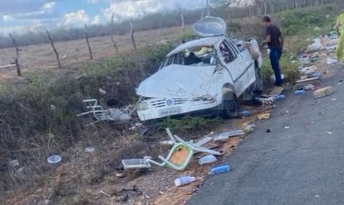 Mulher morre em capotamento entre Jeremoabo e KM 40; filhos e mãe da vítima ficam feridos