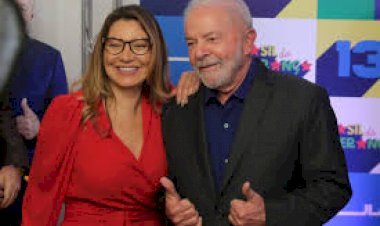 Completando 79 anos, Lula bate recorde e se torna o mais velho presidente brasileiro