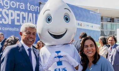 Em Brasília, Jerônimo Rodrigues participa do lançamento do programa Agora Tem Especialistas