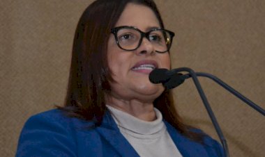 Deputada sofre debandada em Simões Filho e vê prefeito ensaiar alinhamento com Jerônimo