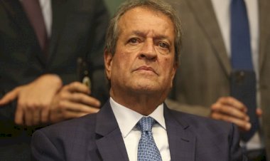 STF bloqueia bens de Valdemar Costa Neto após investigação da PF