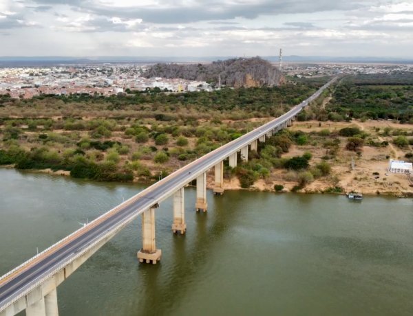Rio São Francisco sobe na Bahia e atinge cota de inundação