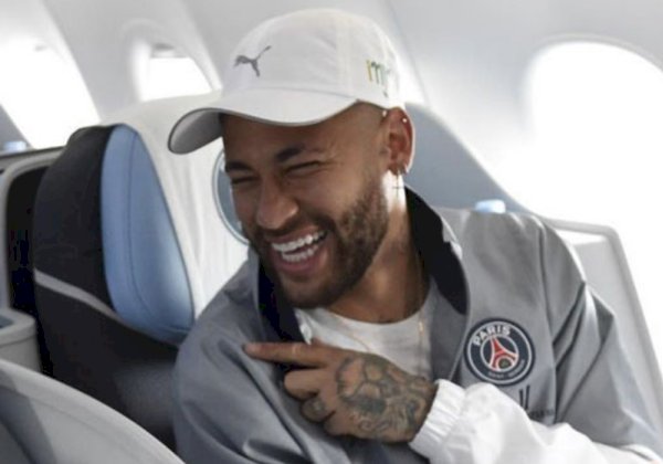 Com problemas técnicos, avião de Neymar faz pouso de emergência em Roraima