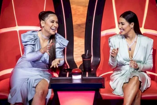 Simone e Simaria não teriam cumprido promessa a vencedor do The Voice Kids: 