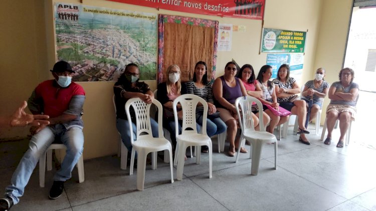 Reunião de professores na APLB 