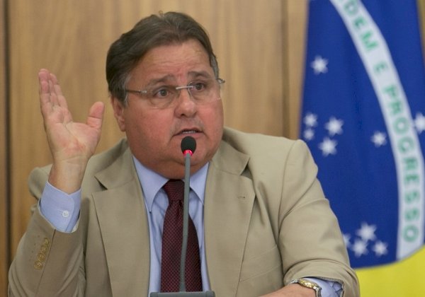 Geddel sugere que Jerônimo escolha Geraldo Jr. para Secretaria da Indústria e Comércio