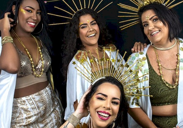 As ‘Deusas’ no Carnaval 2023; bloco feminino desfila na abertura da folia