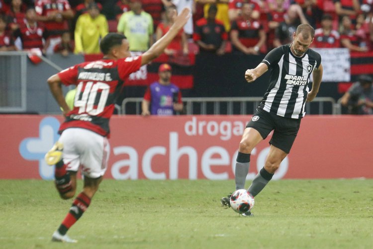 Flamengo bate o Botafogo e fica mais perto do título da Taça Guanabara