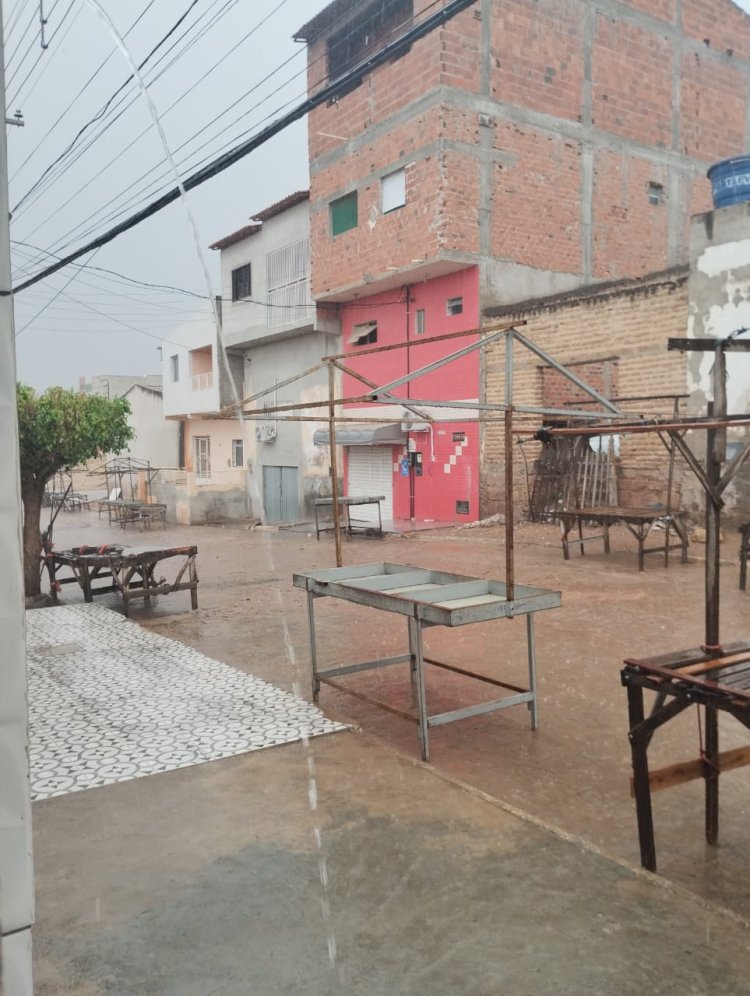 Santa Brigida - Muita  Chuva, chamaram a atenção na tarde e noite de domingo