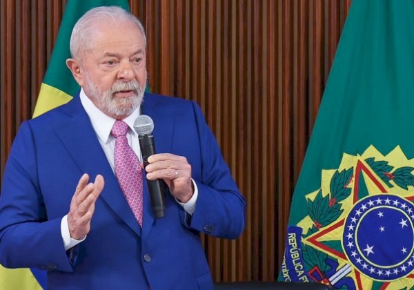 Lula se reúne com presidentes sul-americanos nesta terça-feira (30)