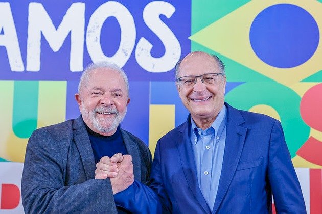 Lula almoça com Alckmin para definir reforma ministerial, diz coluna