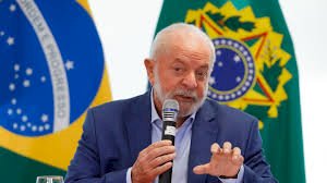 Presidente Lula sanciona lei que cria poupança para estudantes de baixa renda do ensino médio