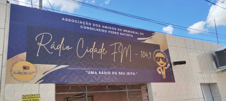 Parabéns rádio Cidade FM tão querida!! Completando aniversário hoje 22 de abril