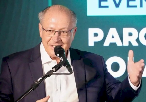 Presidente em exercício, Alckmin afirma que tarifa sobre o aço vai encarecer produto
